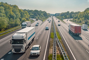 Transport drogowy w Europie: wzrost stawek kontraktowych przy jednoczesnym spadku stawek spotowych